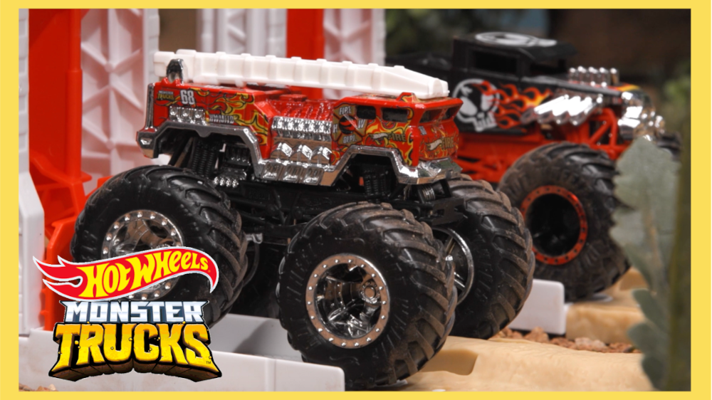 Hot Wheels Monster Trucks Mega-Wrex Black & White Includes Crushable Car 